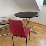 Zentrales Hochwertiges Apartment Thomasius