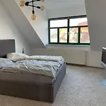 Zentrales Hochwertiges Apartment Thomasius